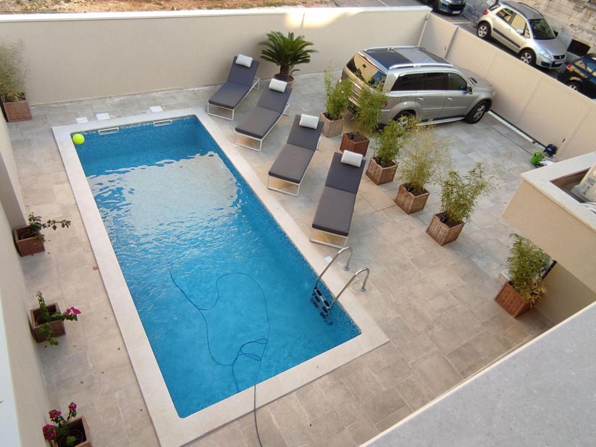 Villa Damiani Пула Екстериор снимка